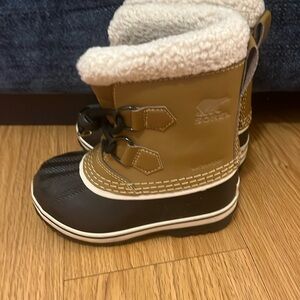 Beautiful Toddler Sorel winter boots Excellent condition